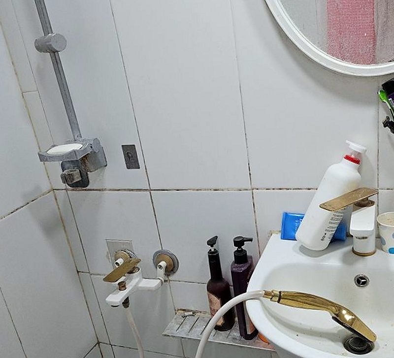 고덕동 누수탐지 — 물샘이 되풀이된 욕실과 벽에 달린 수전